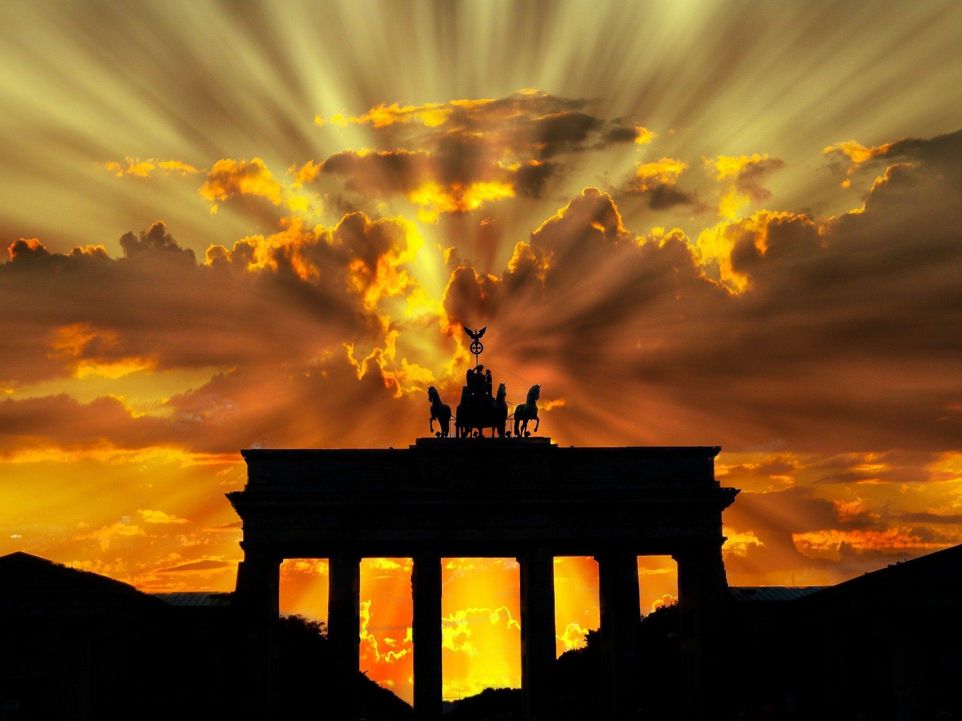 brandenburger-tor-201939_1920 brandenburger-tor-201939_1920