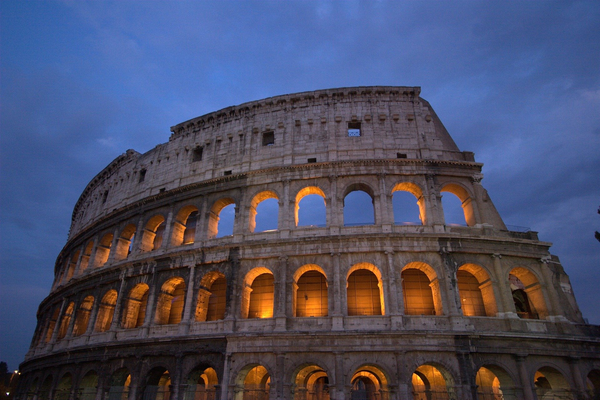 colosseum-690384_1920 colosseum-690384_1920