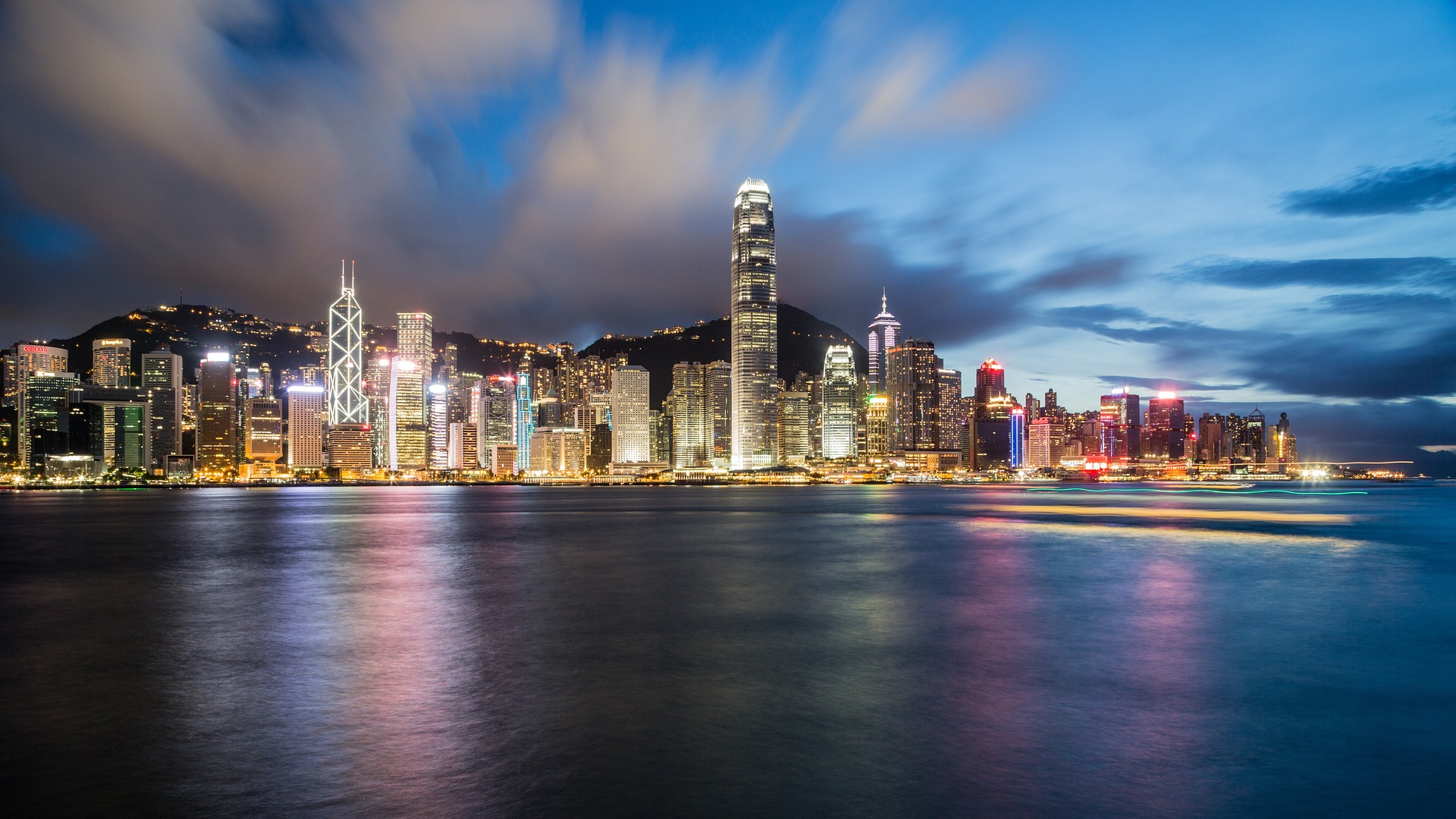 hong-kong-1081704_1920 hong-kong-1081704_1920